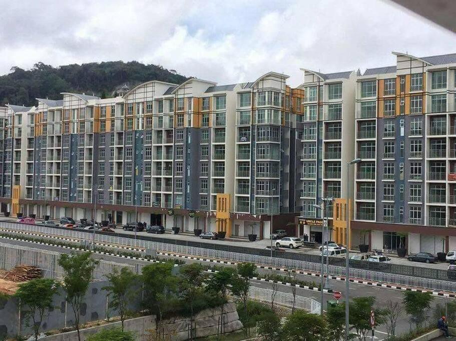 Holiday home W39c Warmstay Atgoldenhill Nightmarket 2r Wifi Carpark